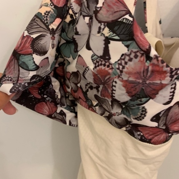 Lululemon wrap it up tank so fly butterfly - Picture 2 of 5